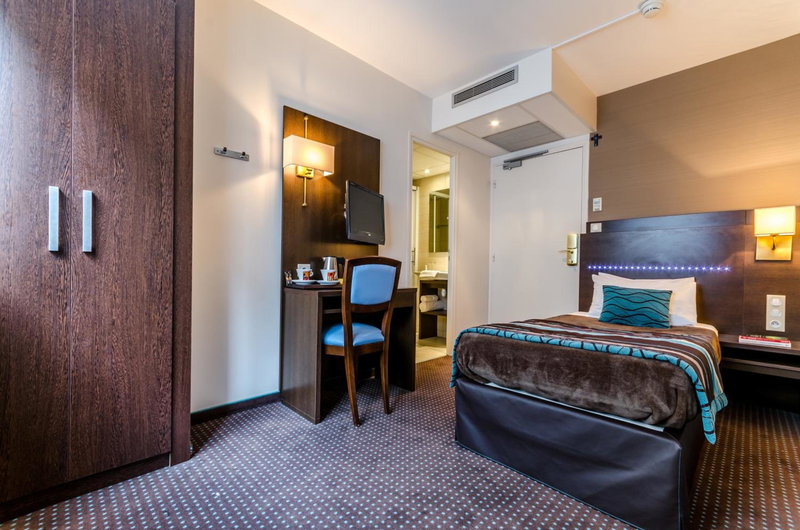 Helgon Hotel - Lourdes Pyrénées, Lourdes, France