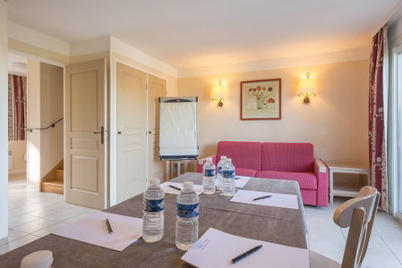 SOWELL HOTELS Ardèche, Grospierres, France