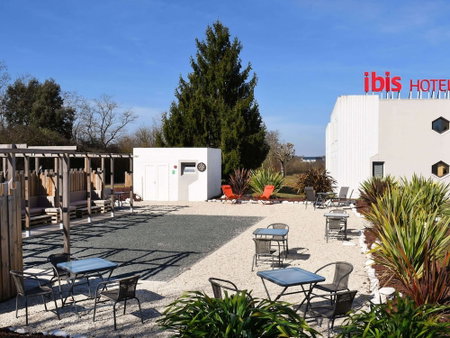 Hôtel ibis Saintes, Saintes, France
