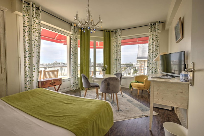 Family Golf Hotel, Royan, France