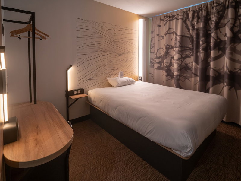 B&B Hotel Rennes Parc Expo Aéroport, Bruz, France