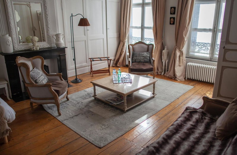 Bienvenue Chez Nous, Bergues, France