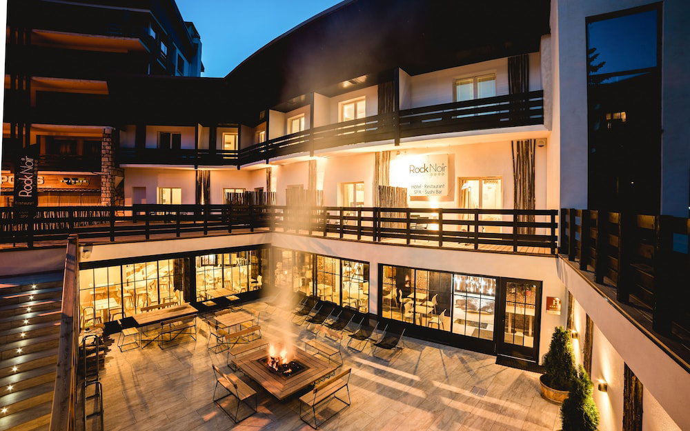 Hotel · Rock Noir Hôtel & Spa, La Salle-les-Alpes