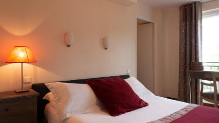The Originals Boutique Hotel Victoria Fontainebleau, Fontainebleau, France