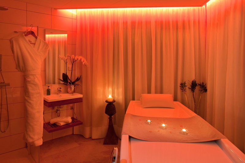 Logis Hotel Le Parc & Spa, Saint-Hippolyte, France