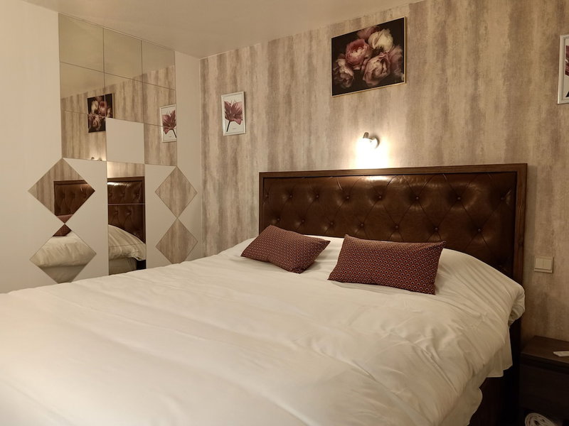 Astrotel Romorantin, Pruniers-en-Sologne, France