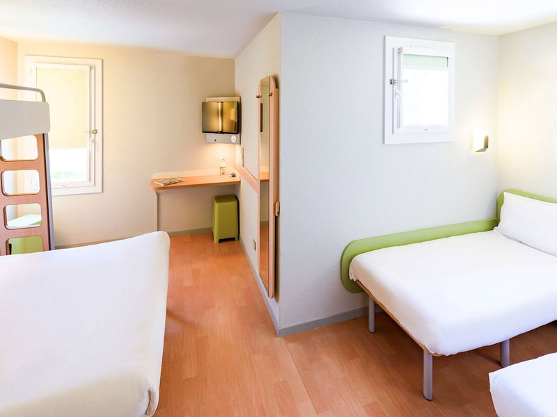 ibis budget Bollène, Bollene, France