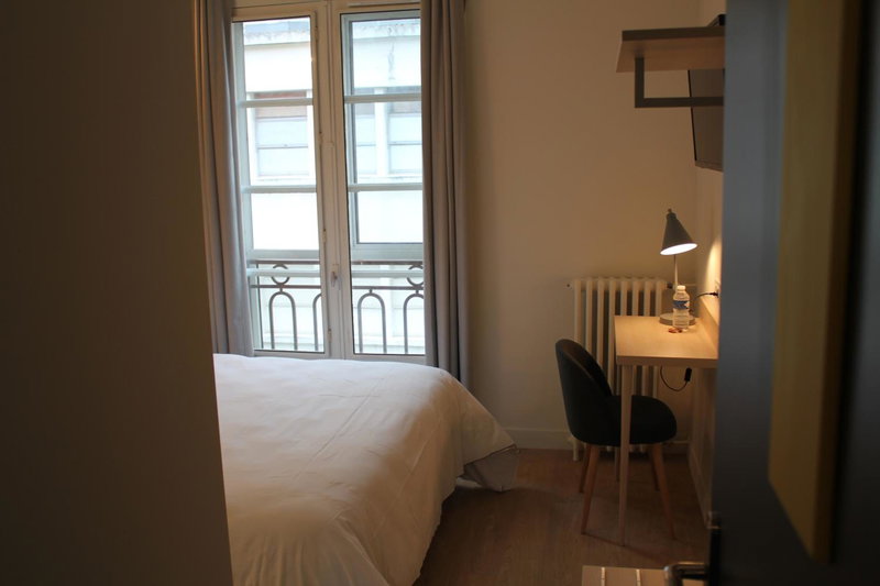 Hôtel La Fontaine Caen Centre, Caen, France
