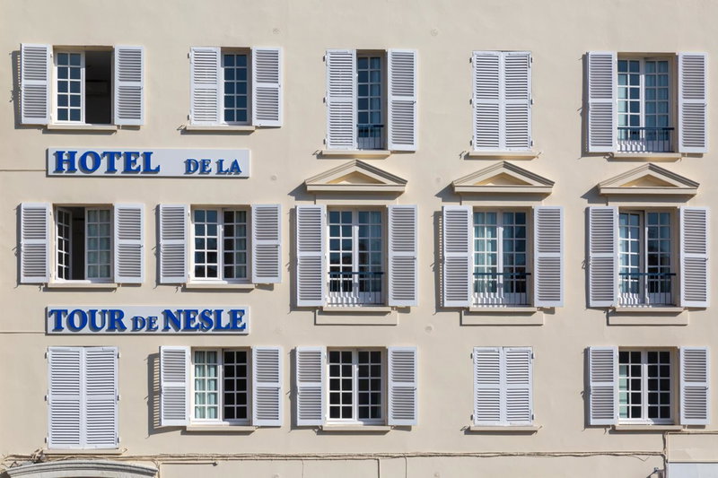 Tour de Nesle La Rochelle Vieux Port 3 etoiles, La Rochelle, France