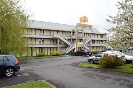 Premiere Classe Lille Sud - Douai Cuincy, Cuincy, France