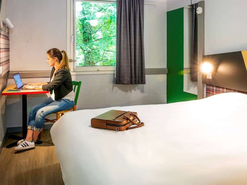 greet hotel Annecy Cran Gevrier, Annecy, France