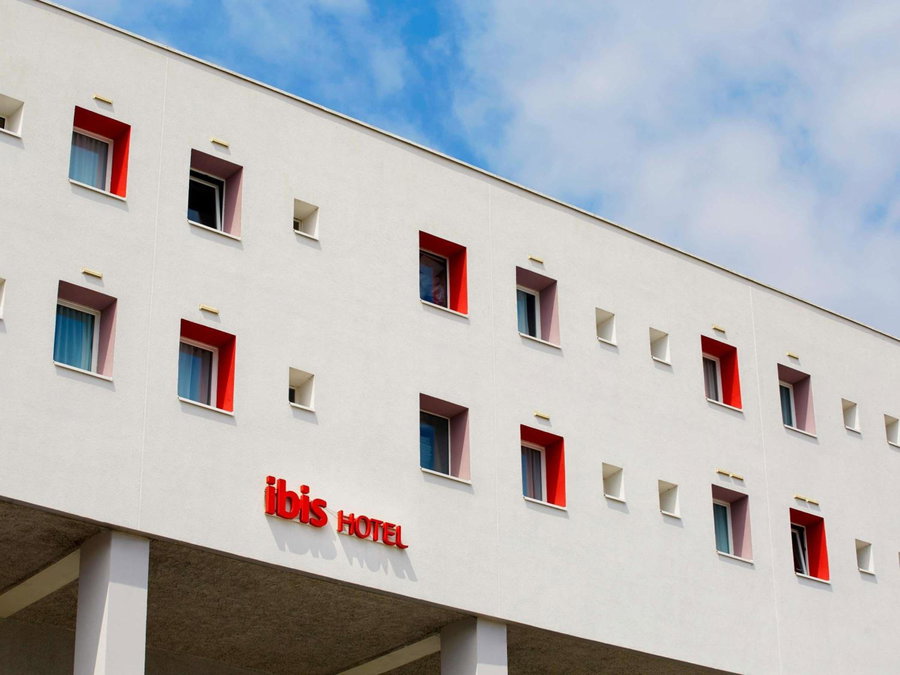 ibis Lorient Centre Gare, Lorient, France