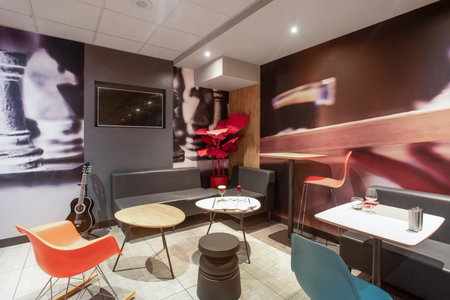 ibis Lorient Centre Gare, Lorient, France