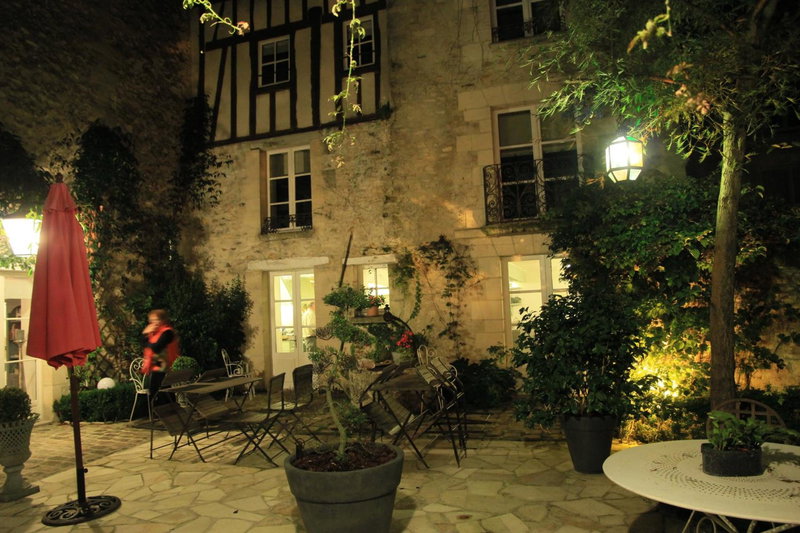 Côté Jardin - Chambres d'hôtes, Senlis, France