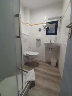 Hotel Au Spatial Centre Gare, Amiens, France
