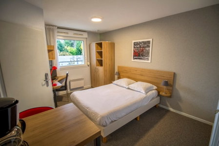 KOSY Appart’Hôtels – Le Champ de Mars, Reims, France