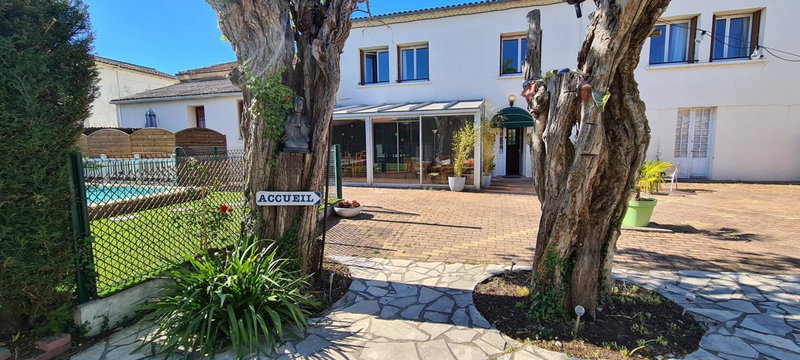 Hotel Les Vieux Acacias, Queyrac, France