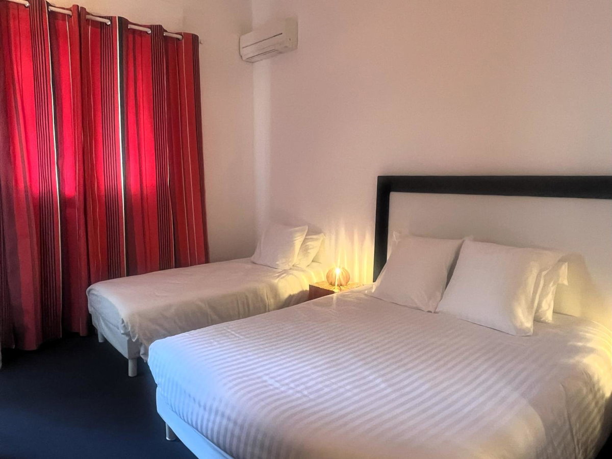 Hotel · Hotel Espadon bleu, Le Lavandou