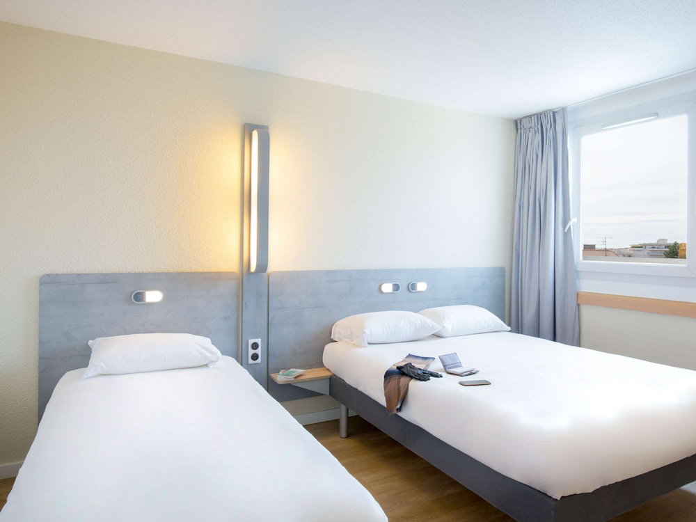 ibis budget Fréjus Saint-Raphaël Centre et Plage, France