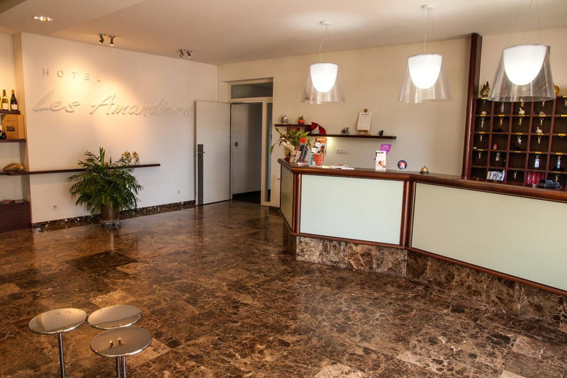 Hotel Les Amandiers, Tournon-sur-Rhône, France
