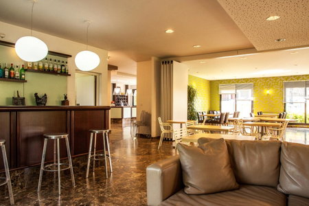 Hotel Les Amandiers, Tournon-sur-Rhône, France