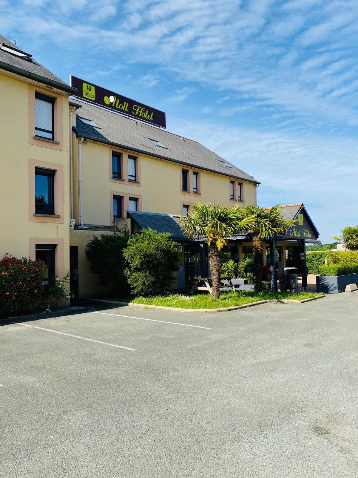 Hotel · Atoll Hotel Logis Angers, Beaucouzé, Beaucouzé