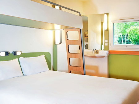 ibis budget Honfleur Centre Ville, Honfleur, France