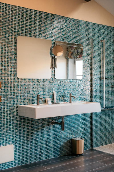 Le Clos Violette et Le 11 D'Aglaé - Appart' Hôtel de Charme Design de Luxe, LʼIsle-sur-la-Sorgue, France