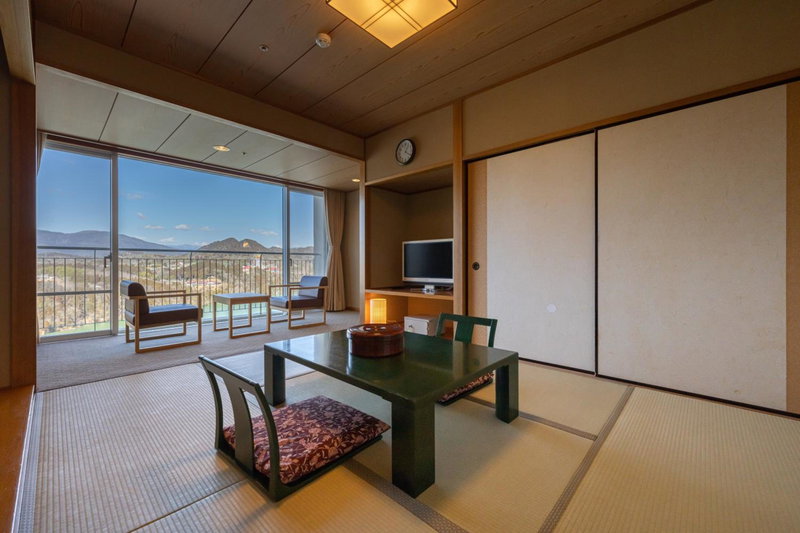 Enakyo Onsen Hotel Yuzuriha, Ena, Japan