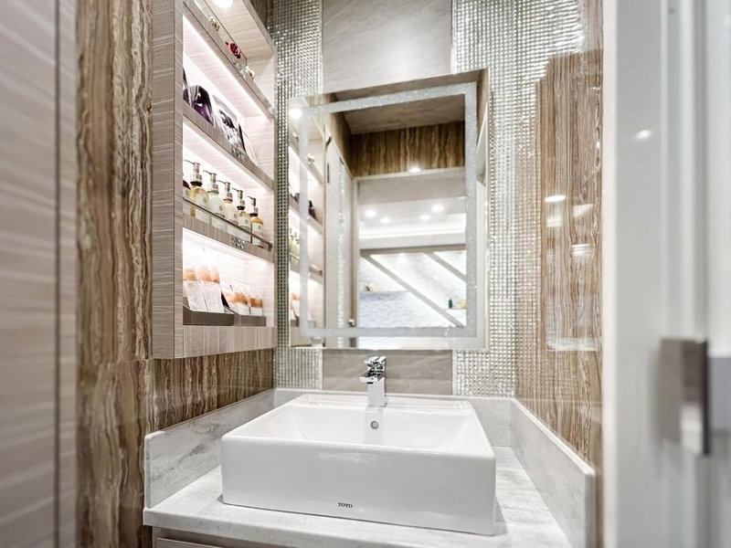 Hotel QUEEN ANNEX, Tokyo, Japan