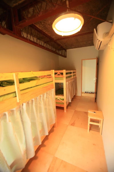 Kamp Houkan-cho Backpacker's Inn & Lounge, Okayama, Japan