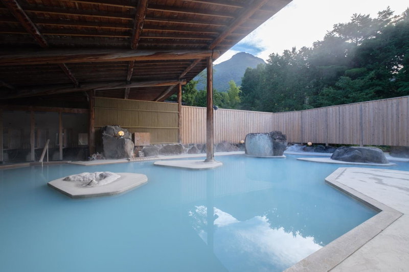 Yufuin Onsen Tsukanoma, Yufu, Japan