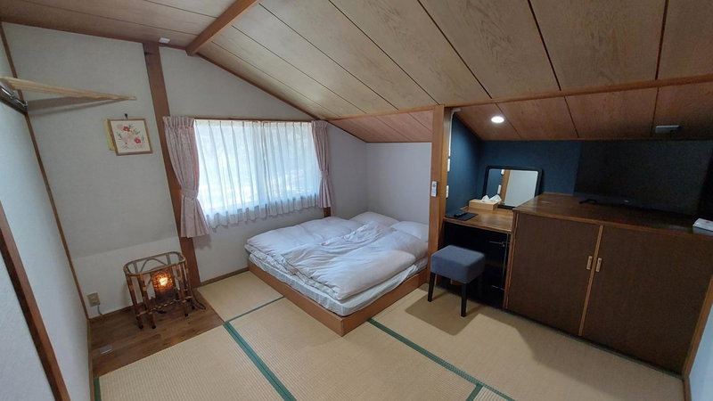 Lodge Hahnenkamm, Nozawa Onsen, Japan