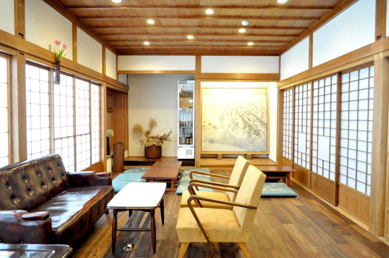 Guest House Takazuri-KITA, Nanto, Japan