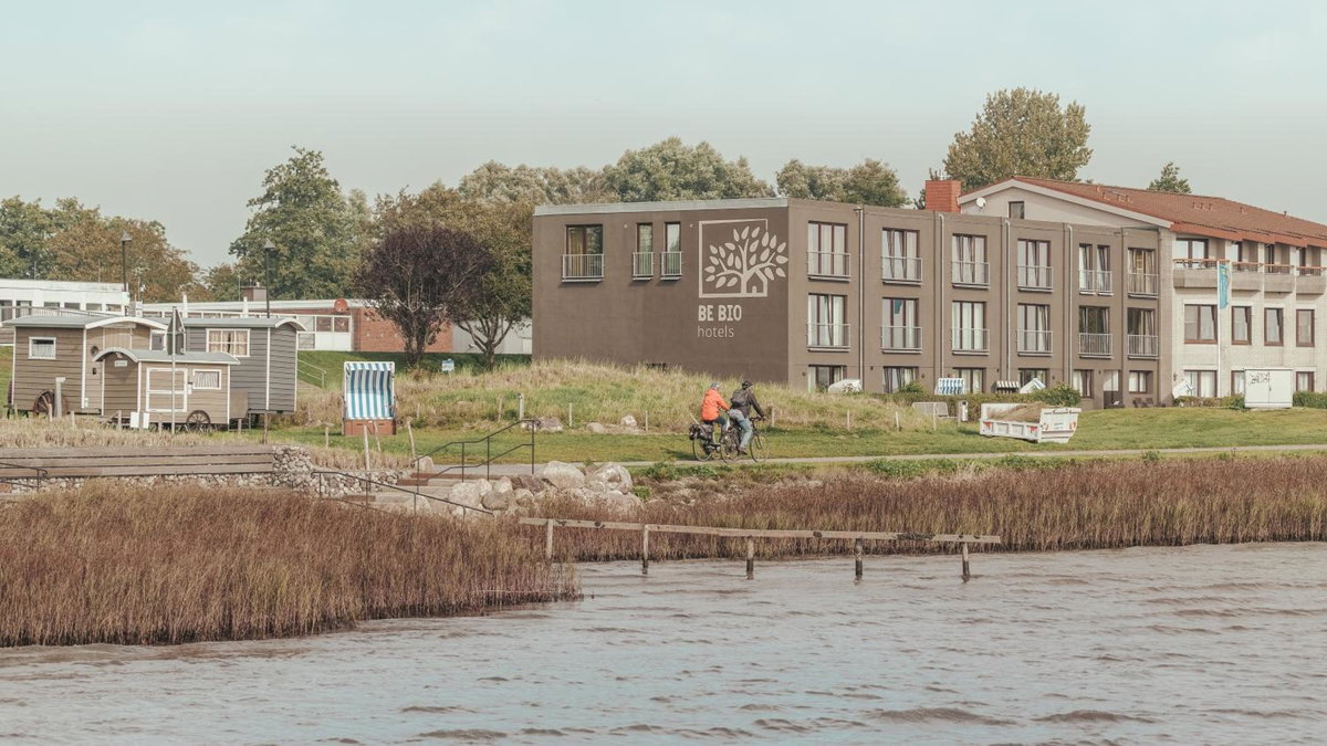 Hotel · BE BIO Hotel be natural - direkt am Wasser, Tönning