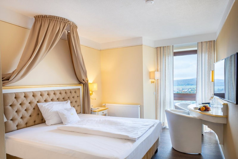 Burghotel Staufenberg, Staufenberg, Germany