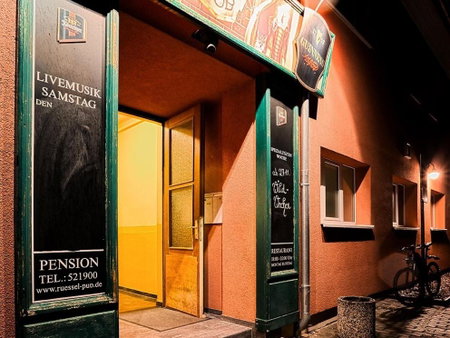 Restaurant & Pension Rüssel - Pub, Sangerhausen, Germany