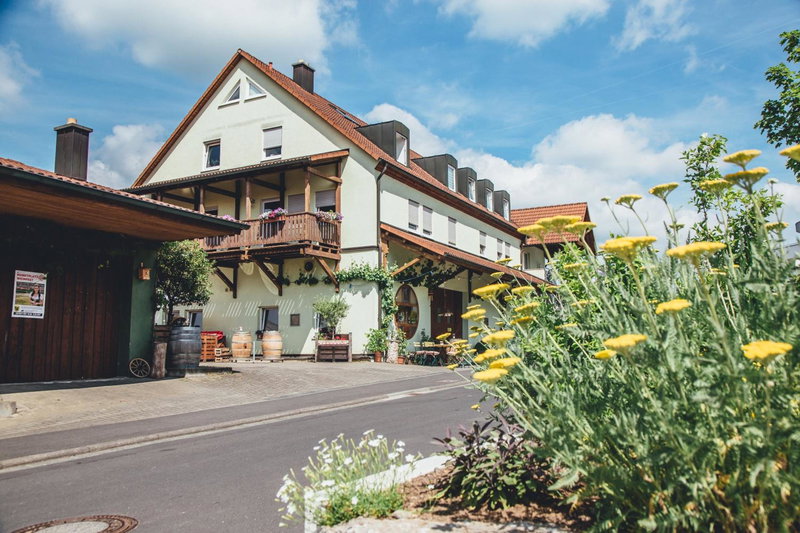 Weingut Leininger Ferienwohnungen, Eibelstadt, Germany