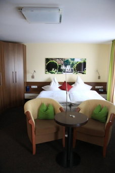 Hotel Garni Vier Jahreszeiten, Bad Füssing, Germany