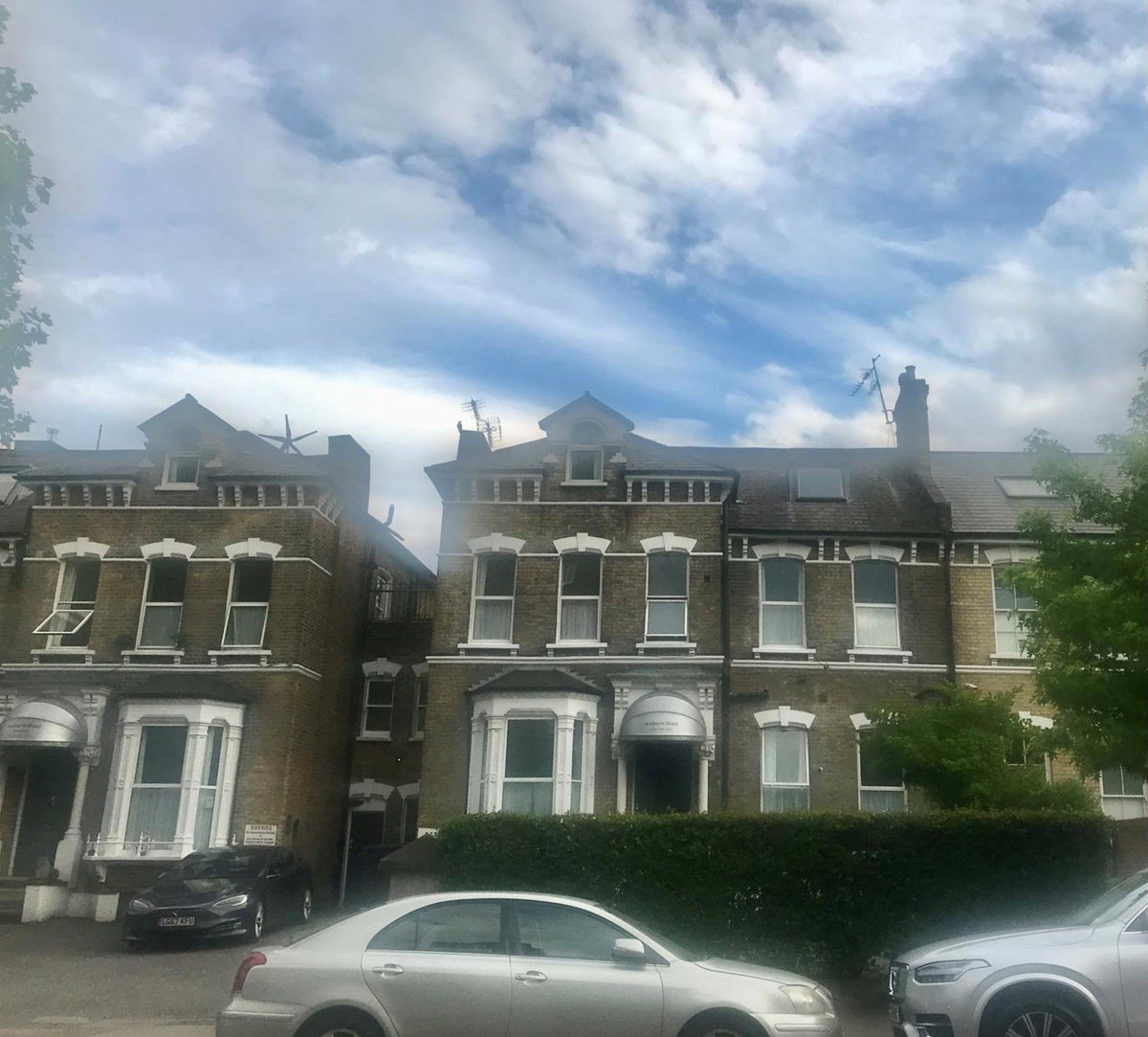 Hotel · Amhurst Hotel, London