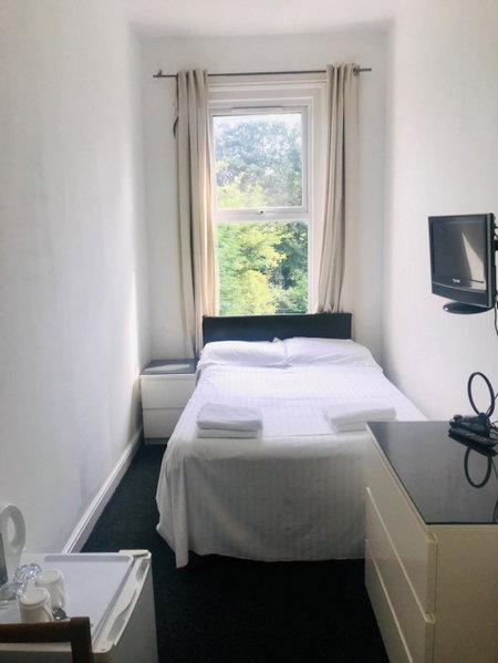 Amhurst Hotel, London, United Kingdom
