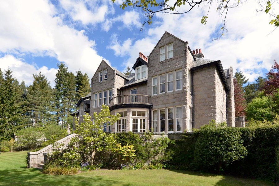 Lys-Na-Greyne Country House, Aboyne, United Kingdom