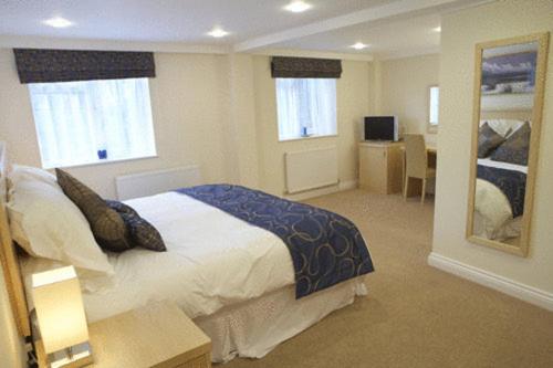Springfields, Horsham, United Kingdom