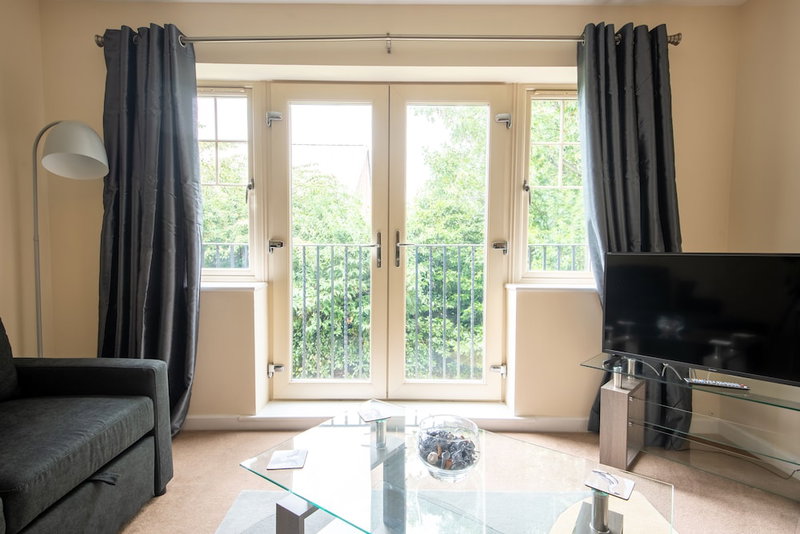 No6, Mansfield, United Kingdom