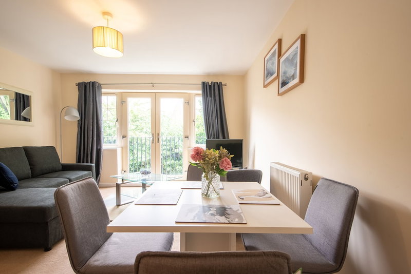 No6, Mansfield, United Kingdom