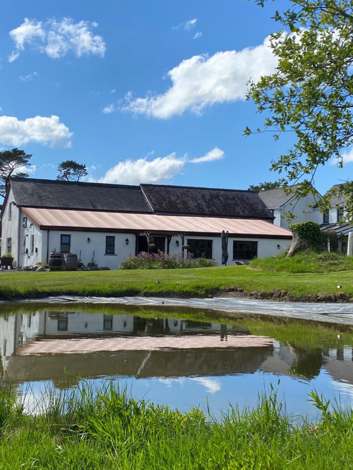 Hotel · Jabajak Vineyard Restaurant & Rooms, Whitland