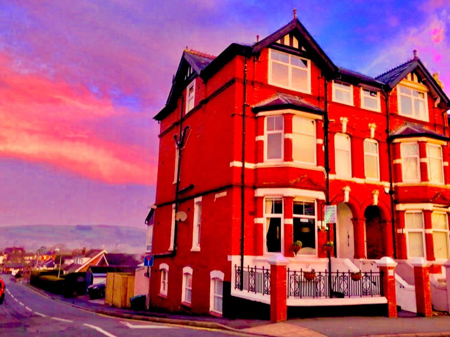 Greylands Guest House, Llandrindod Wells, United Kingdom