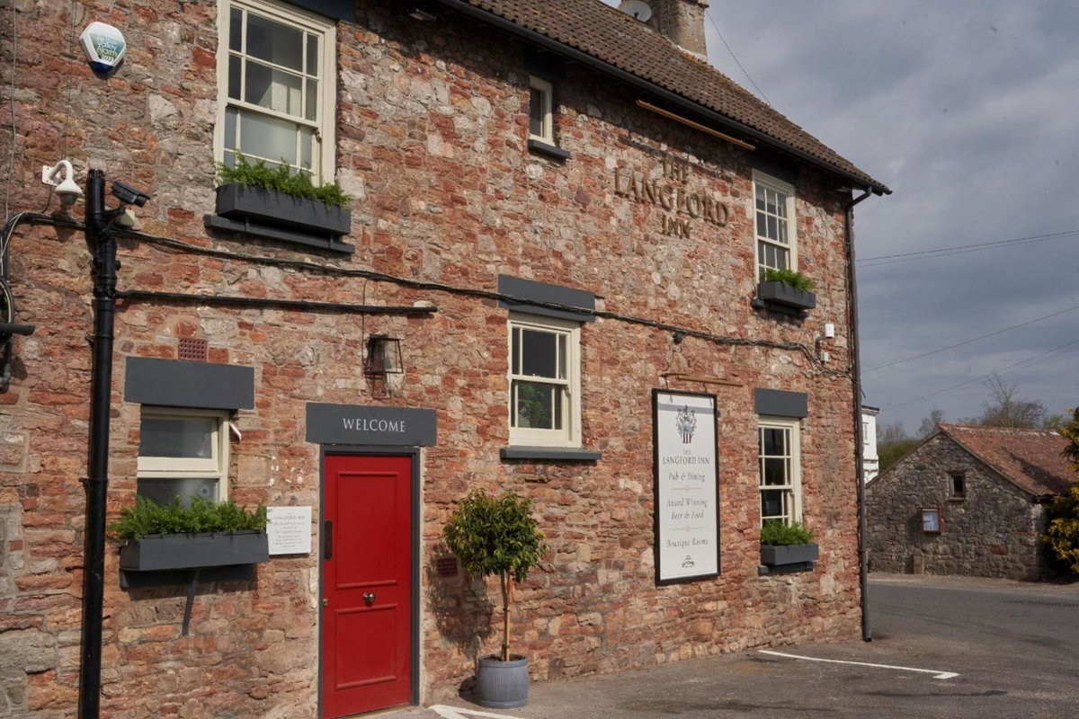 Hotel · The Langford Inn, Langford