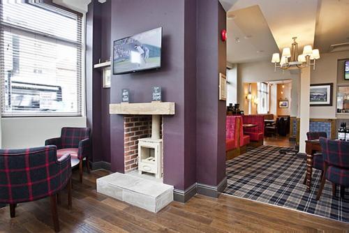 Hotel · The Dickens Bar & Inn, Scarborough