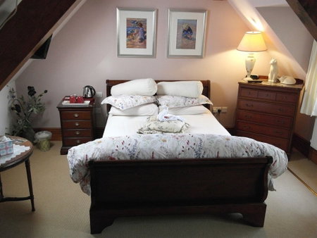 Little Red Rooster Rest and Spa, Tenby, United Kingdom